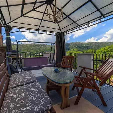 Appartement In 50595