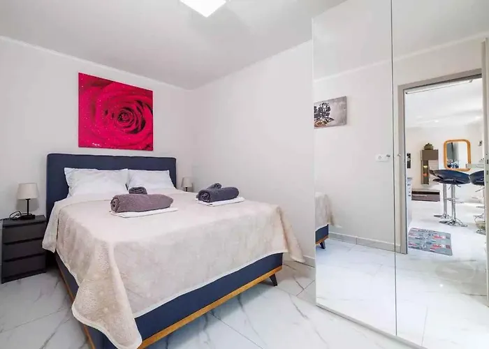 דירה In 50595 בריביר